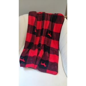 BNWT Pink (Victoria's Secret) Sherpa fleece throw